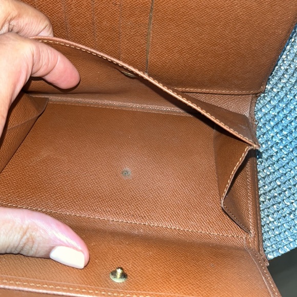 Authentic LV Monogram Trifold 💰 - Picture 5 of 9